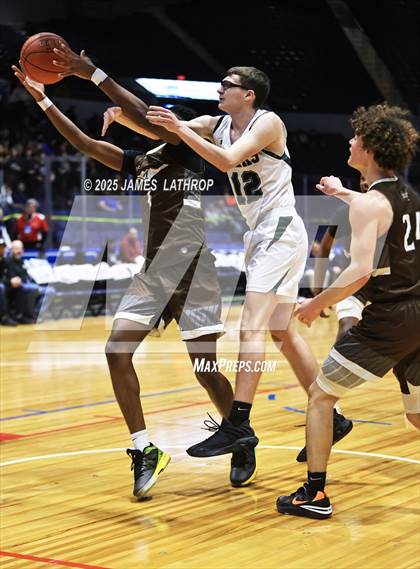 Thumbnail 2 in East Rochester @ Avon (NYSPHSAA CLASS B2 FINAL) photogallery.