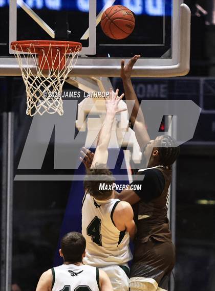 Thumbnail 2 in East Rochester @ Avon (NYSPHSAA CLASS B2 FINAL) photogallery.