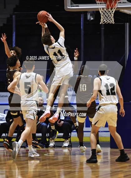 Thumbnail 3 in East Rochester @ Avon (NYSPHSAA CLASS B2 FINAL) photogallery.
