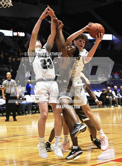 Thumbnail 3 in East Rochester @ Avon (NYSPHSAA CLASS B2 FINAL) photogallery.