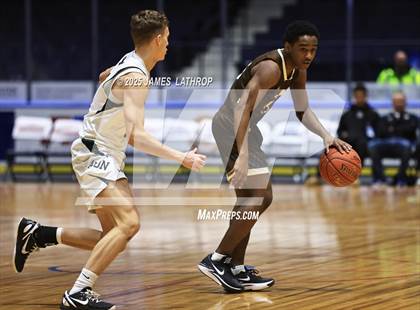 Thumbnail 2 in East Rochester @ Avon (NYSPHSAA CLASS B2 FINAL) photogallery.