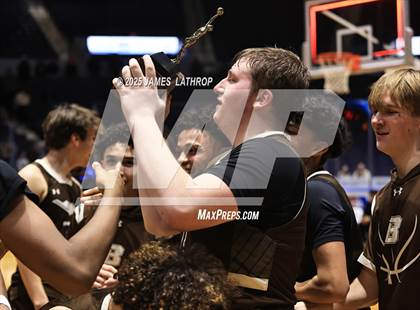Thumbnail 2 in East Rochester @ Avon (NYSPHSAA CLASS B2 FINAL) photogallery.