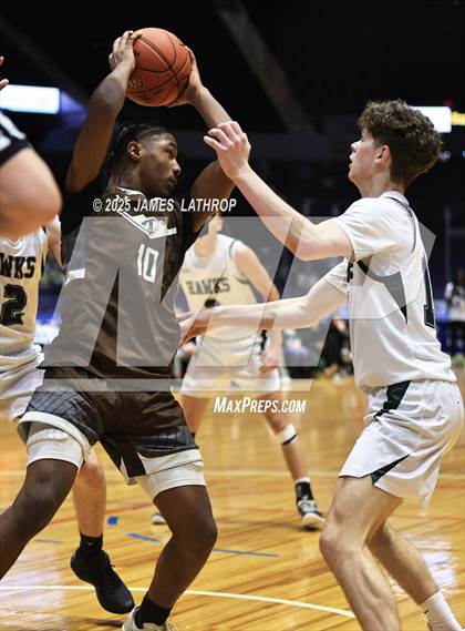 Thumbnail 3 in East Rochester @ Avon (NYSPHSAA CLASS B2 FINAL) photogallery.
