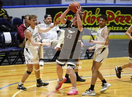 Thumbnail 2 in East Rochester @ Avon (NYSPHSAA CLASS B2 FINAL) photogallery.