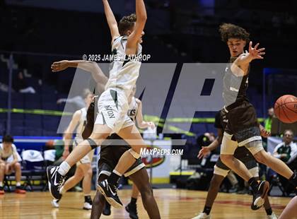 Thumbnail 3 in East Rochester @ Avon (NYSPHSAA CLASS B2 FINAL) photogallery.