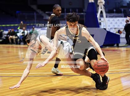 Thumbnail 3 in East Rochester @ Avon (NYSPHSAA CLASS B2 FINAL) photogallery.