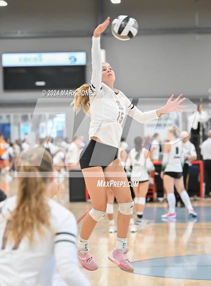 Thumbnail 3 in La Cueva vs. Bishop's (Nike TOC Southwest) photogallery.