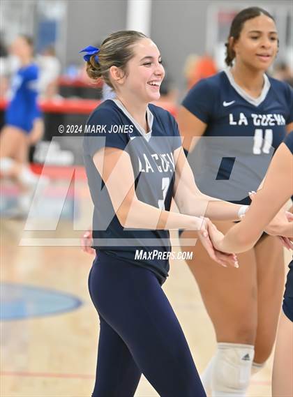 Thumbnail 2 in La Cueva vs. Bishop's (Nike TOC Southwest) photogallery.