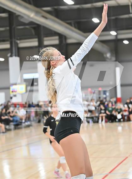 Thumbnail 1 in La Cueva vs. Bishop's (Nike TOC Southwest) photogallery.