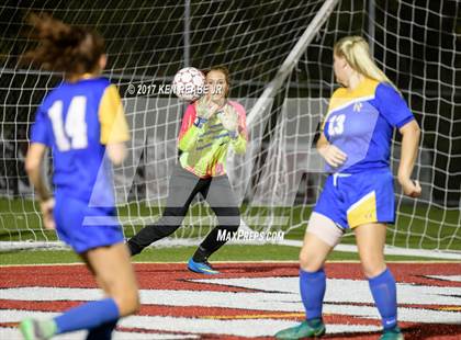Thumbnail 2 in Derry @ Southmoreland photogallery.
