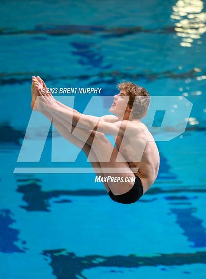 Thumbnail 2 in CHSAA 4A Boys Diving - State Championship photogallery.