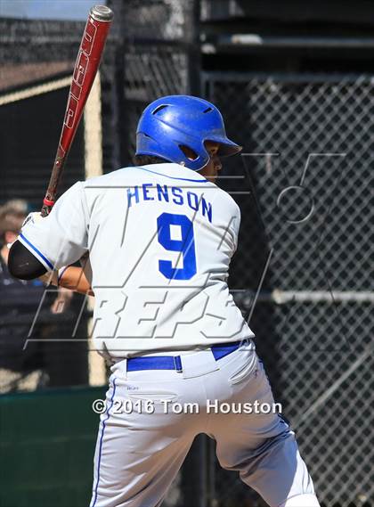 Thumbnail 3 in Northview vs Charter Oak photogallery.