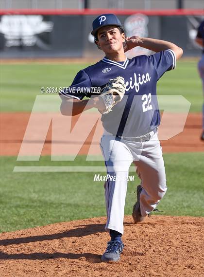 Thumbnail 2 in Pacifica vs. Stony Brook photogallery.