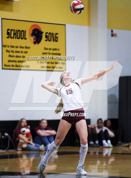 Thumbnail 2 in McKinney North vs. Red Oak (UIL 5A Bi-District) photogallery.