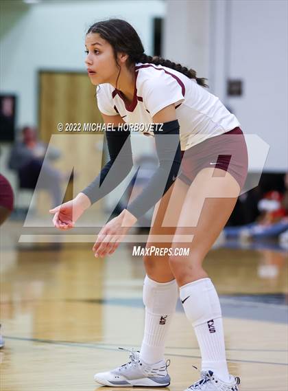 Thumbnail 3 in McKinney North vs. Red Oak (UIL 5A Bi-District) photogallery.