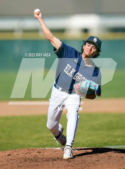 Thumbnail 3 in Franklin @ Elk Grove photogallery.