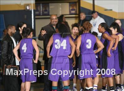 Thumbnail 2 in St. Anthony vs. Redondo (Gahr Tournament) photogallery.