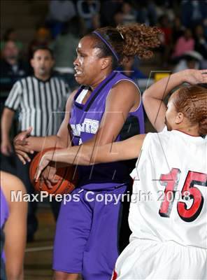 Thumbnail 3 in St. Anthony vs. Redondo (Gahr Tournament) photogallery.