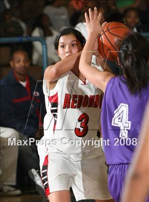 Thumbnail 1 in St. Anthony vs. Redondo (Gahr Tournament) photogallery.
