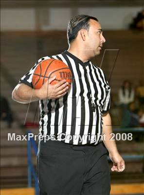 Thumbnail 2 in St. Anthony vs. Redondo (Gahr Tournament) photogallery.