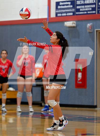 Thumbnail 1 in Cosumnes Oaks @ Pleasant Grove photogallery.