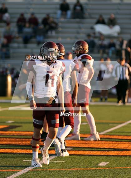 Thumbnail 3 in Grand Saline vs Troup photogallery.