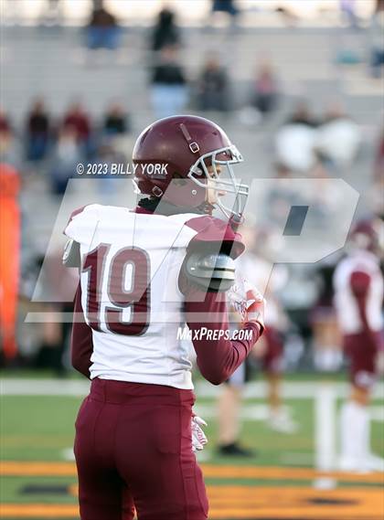 Thumbnail 1 in Grand Saline vs Troup photogallery.