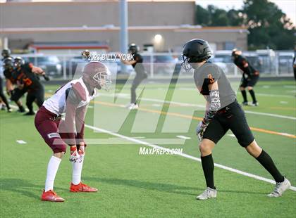 Thumbnail 3 in Grand Saline vs Troup photogallery.