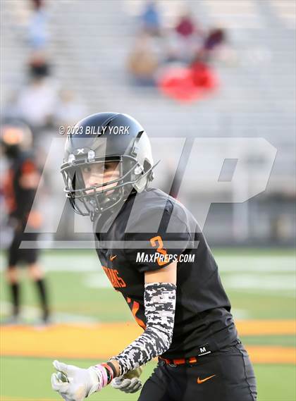 Thumbnail 1 in Grand Saline vs Troup photogallery.