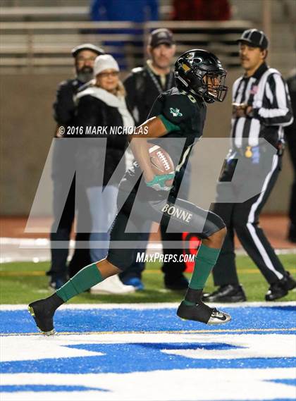Thumbnail 2 in Narbonne vs. Dorsey (CIF LACS Division I Playoff) photogallery.