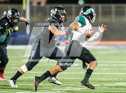 Thumbnail 1 in Narbonne vs. Dorsey (CIF LACS Division I Playoff) photogallery.