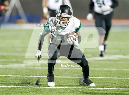 Thumbnail 3 in Narbonne vs. Dorsey (CIF LACS Division I Playoff) photogallery.