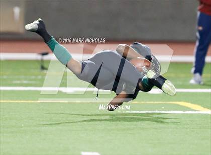 Thumbnail 2 in Narbonne vs. Dorsey (CIF LACS Division I Playoff) photogallery.