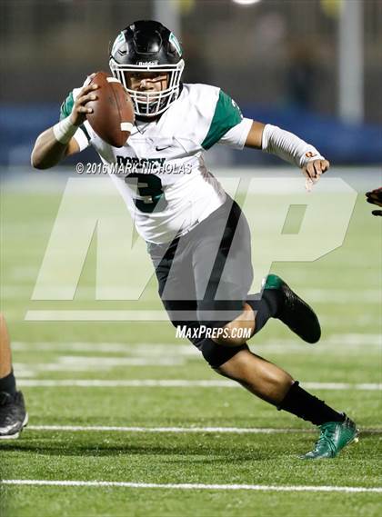 Thumbnail 2 in Narbonne vs. Dorsey (CIF LACS Division I Playoff) photogallery.