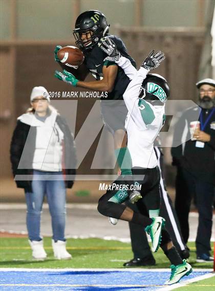 Thumbnail 2 in Narbonne vs. Dorsey (CIF LACS Division I Playoff) photogallery.