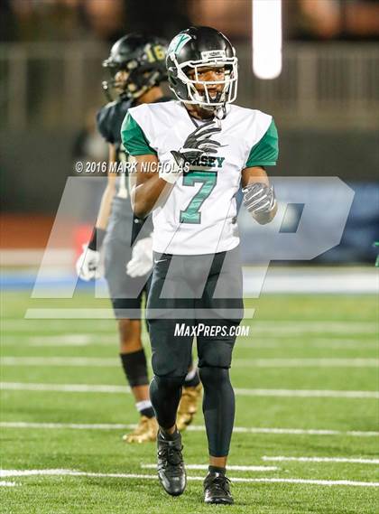 Thumbnail 3 in Narbonne vs. Dorsey (CIF LACS Division I Playoff) photogallery.