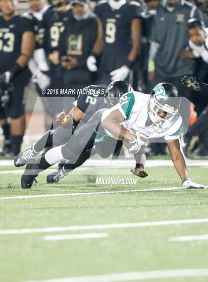 Thumbnail 3 in Narbonne vs. Dorsey (CIF LACS Division I Playoff) photogallery.