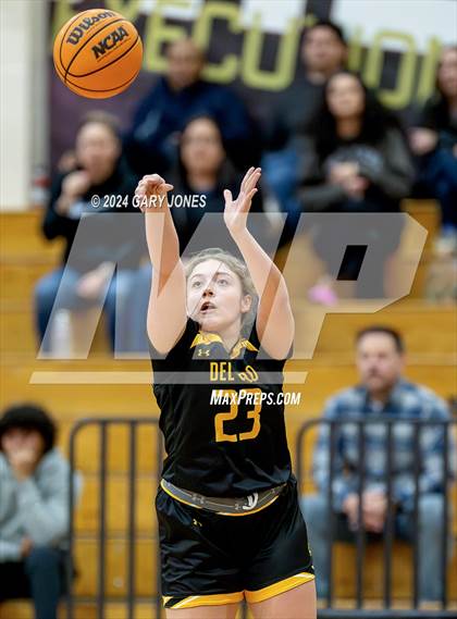 Thumbnail 2 in Del Oro @ Whitney photogallery.