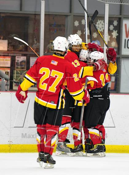 Thumbnail 2 in Holy Cross vs. Chaminade  photogallery.