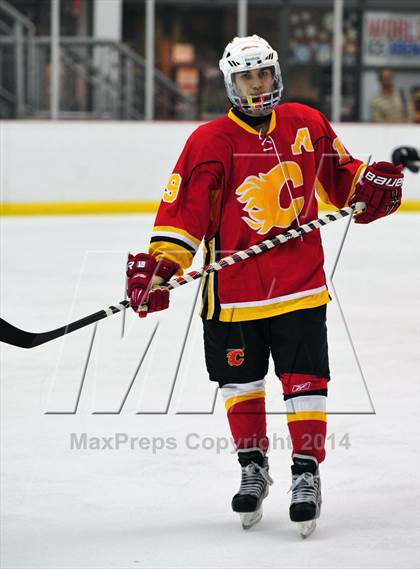 Thumbnail 2 in Holy Cross vs. Chaminade  photogallery.