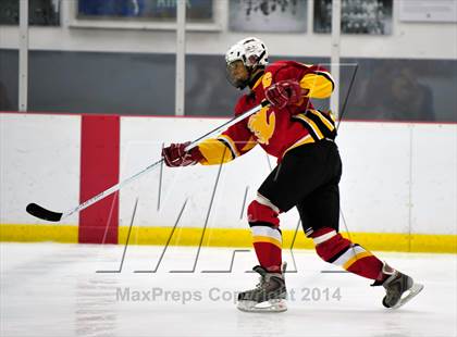 Thumbnail 3 in Holy Cross vs. Chaminade  photogallery.