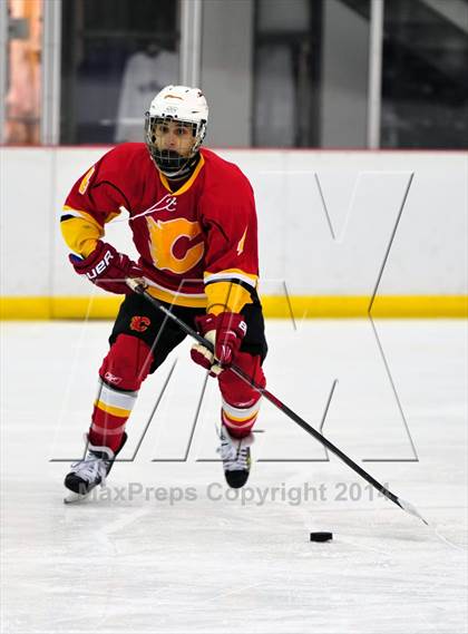 Thumbnail 3 in Holy Cross vs. Chaminade  photogallery.