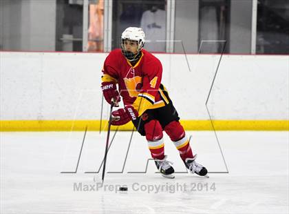 Thumbnail 3 in Holy Cross vs. Chaminade  photogallery.