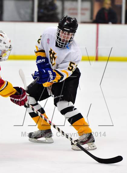 Thumbnail 1 in Holy Cross vs. Chaminade  photogallery.
