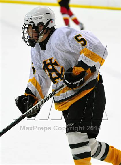 Thumbnail 2 in Holy Cross vs. Chaminade  photogallery.
