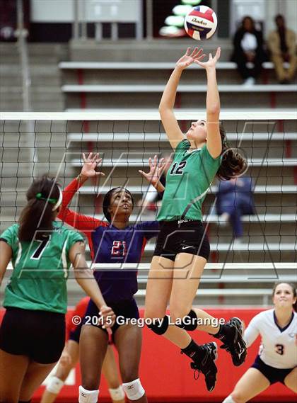 Thumbnail 3 in Allen vs. Carroll  photogallery.