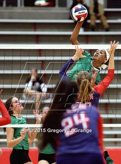 Thumbnail 2 in Allen vs. Carroll  photogallery.