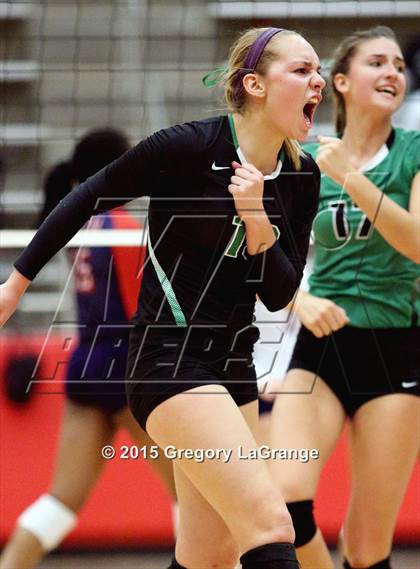 Thumbnail 1 in Allen vs. Carroll  photogallery.