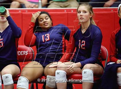 Thumbnail 1 in Allen vs. Carroll  photogallery.
