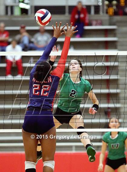 Thumbnail 2 in Allen vs. Carroll  photogallery.